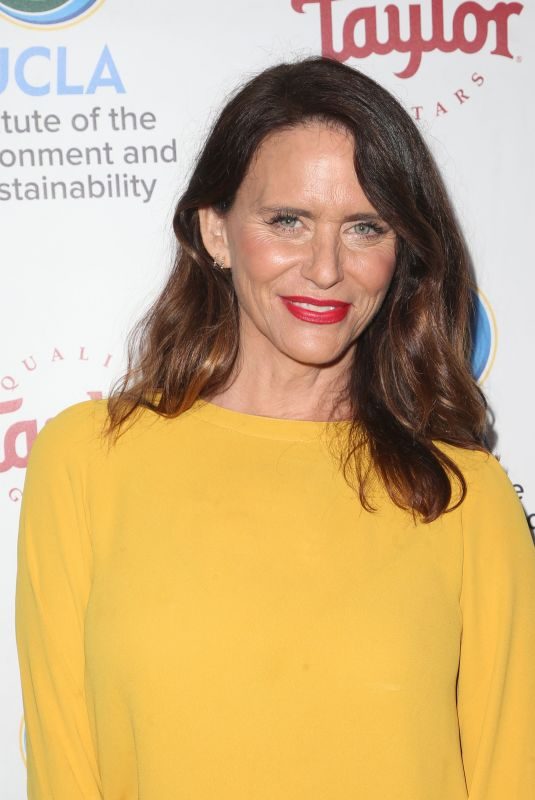 AMY LANDECKER at Ucla’s Institute of the Environment and Sustainability Gala in Los Angeles 03/22/2018