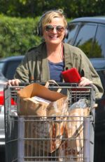 AMY POEHLER Shopping at Bristol Farms in Beverly Hills 03/30/2018