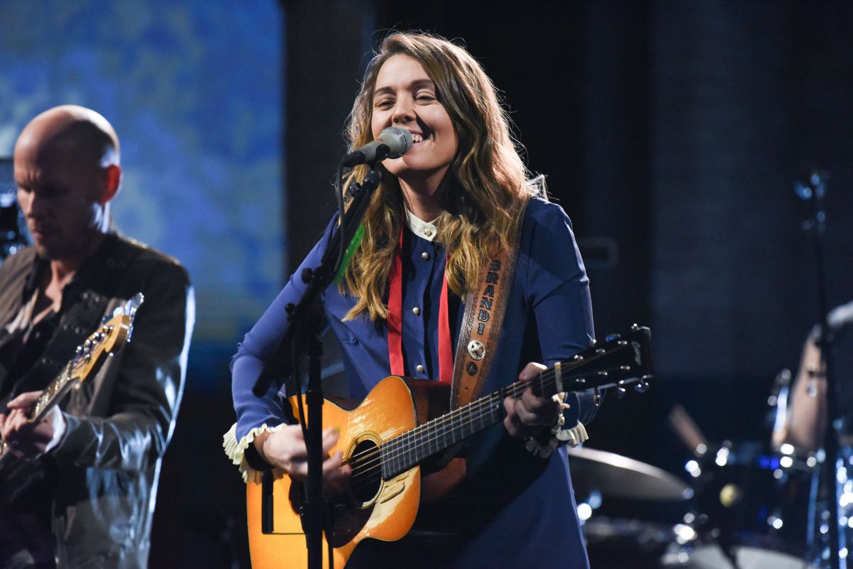 BRANDI CARLILE Performs The Joke at Late Show with Stephen Colbert 03/14/20...