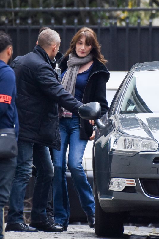 CARLA BRUNI-SARKOZY Leaves Her Home in Paris 03/23/2018