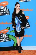 CHLOE EAST at 2018 Kids’ Choice Awards in Inglewood 03/24/2018