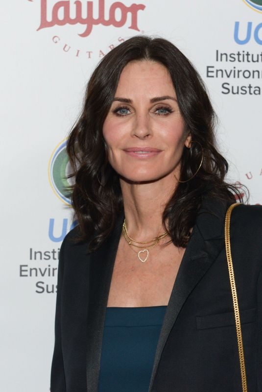 COURTENEY COX at Ucla’s Institute of the Environment and Sustainability Gala in Los Angeles 03/22/2018