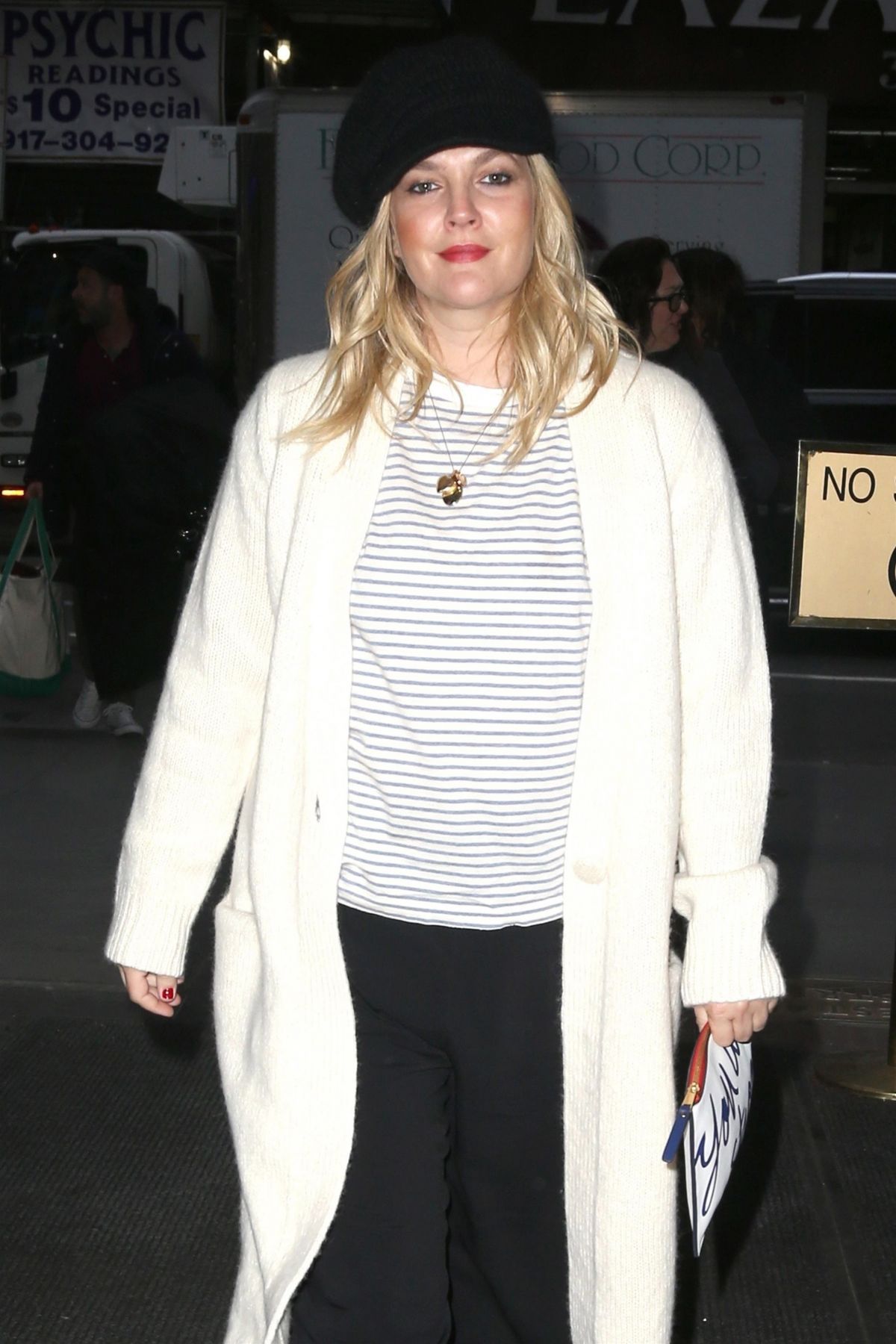 DREW BARRYMORE Arrives at Today Show in New York 03/20/2018 - HawtCelebs