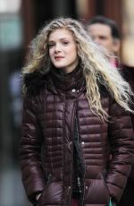 ELENA KAMPOURIS Shopping at Whole Foods in Vancouver 03/17/2018