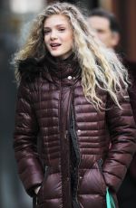ELENA KAMPOURIS Shopping at Whole Foods in Vancouver 03/17/2018