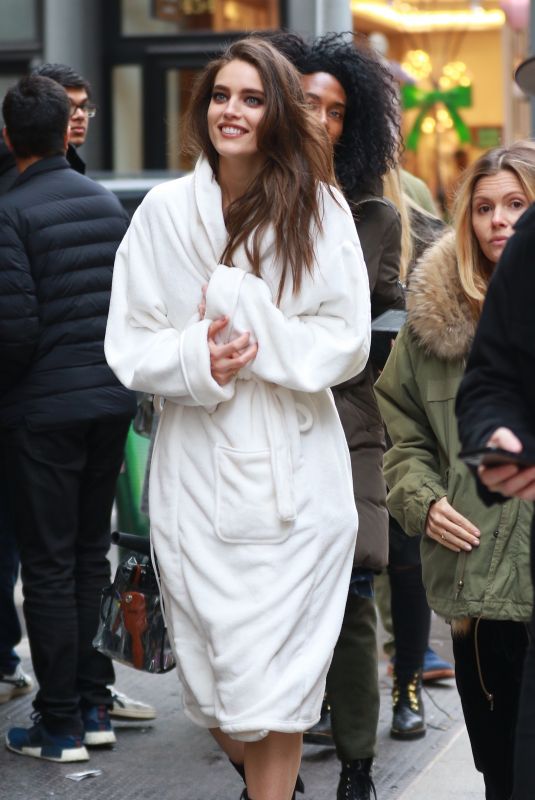 EMILY DIDONATO Arrives on the Set of a Photoshoot in New York 03/23/2018