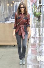 EMILY RATAJKOWSKI Out and About in Beverly Hills 03/02/2018