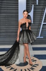 HAILEE STEINFELD at 2018 Vanity Fair Oscar Party in Beverly Hills 03/04/2018