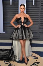 HAILEE STEINFELD at 2018 Vanity Fair Oscar Party in Beverly Hills 03/04/2018