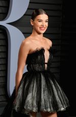 HAILEE STEINFELD at 2018 Vanity Fair Oscar Party in Beverly Hills 03/04/2018