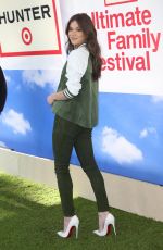 HAILEE STEINFELD at Hunter for Target Ultimate Family Festival in Pasadena 03/25/2018