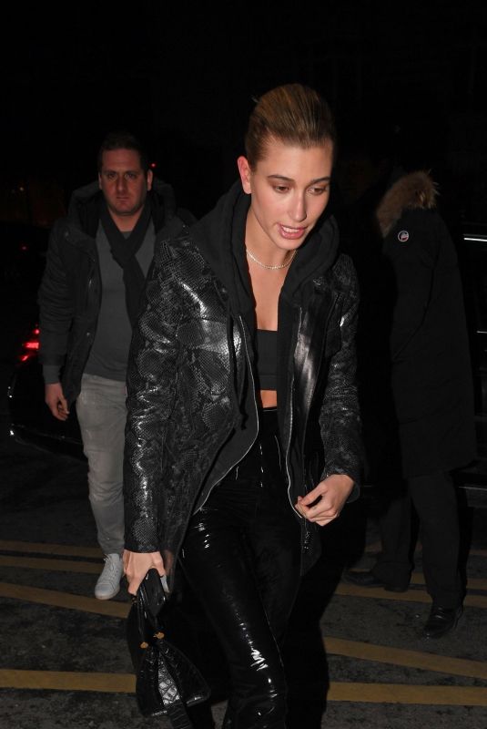 HAILEY BALDWIN Leave Off-white Fashion Show in Paris 03/01/2018