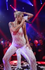 HALSEY Performs at E11even Nightclub in Miami 03/25/2018