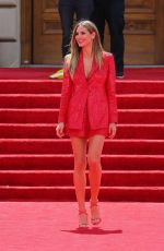 HEIDI KLUM on the Set of America