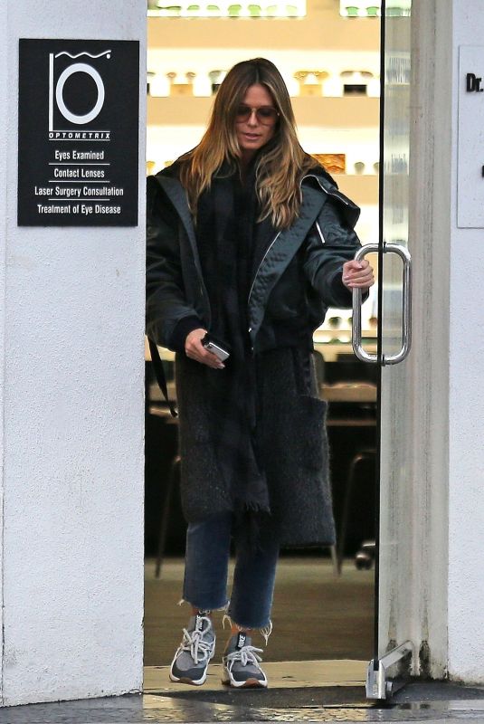 HEIDI KLUM Out Shopping in Beverly Hills 03/02/2018