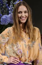 HELEN LINDES at No Hay Trabajo Igual Presentation in Madrid 03/20/2018