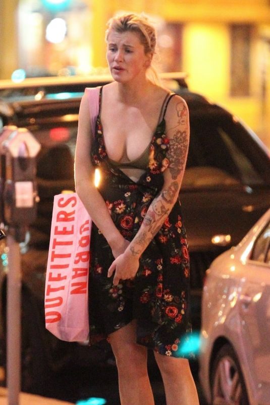 IRELAND BALDWIN at Rock & Reilly’s Pub in Los Angeles 03/18/2018
