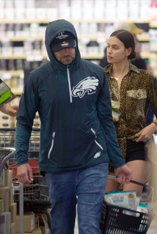 IRINA SHAYK and Bradley Cooper Shopping Grocery in Los Angeles 03/21/2018