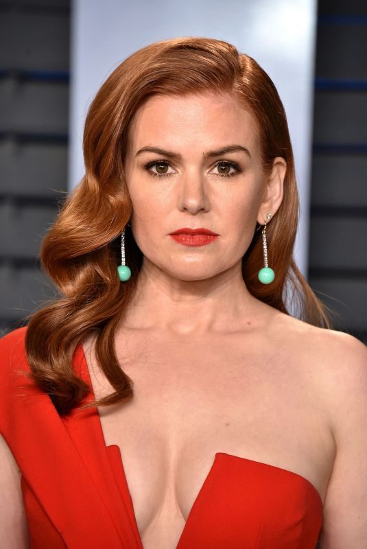 ISLA FISHER at 2018 Vanity Fair Oscar Party in Beverly Hills 03/04/2018