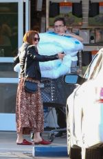 ISLA FISHER Shopping New Pillows at Bed Bath & Beyond in Studio City 03/27/2018