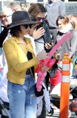 JENNA DEWAN Shopping at Farmers Market in Studio City 04/03/2018