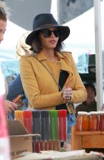 JENNA DEWAN Shopping at Farmers Market in Studio City 04/03/2018