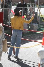JENNA DEWAN Shopping at Farmers Market in Studio City 04/03/2018