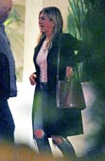 JENNIFER ANISTON Leaves Courtney Cox