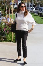 JENNIFER GARNER Arrives at a Church in Pacific Palisades 03/18/2018