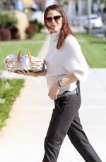 JENNIFER GARNER Arrives at a Church in Pacific Palisades 03/18/2018