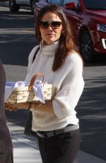 JENNIFER GARNER Arrives at a Church in Pacific Palisades 03/18/2018