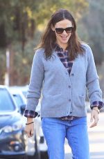 JENNIFER GARNER in Jeans Out for Lunch in Los Angeles 03/28/2018