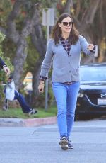 JENNIFER GARNER in Jeans Out for Lunch in Los Angeles 03/28/2018