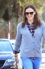 JENNIFER GARNER in Jeans Out for Lunch in Los Angeles 03/28/2018