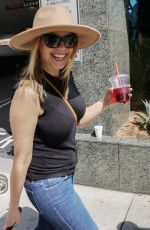 JODIE SWEETIN Shopping at Farmers Market in Studio City 03/25/2018