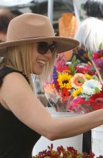 JODIE SWEETIN Shopping at Farmers Market in Studio City 03/25/2018