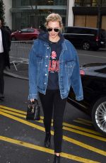 KARLIE KLOSS Out at Paris Fashion Week 03/04/2018