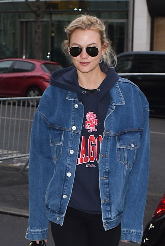 KARLIE KLOSS Out at Paris Fashion Week 03/04/2018