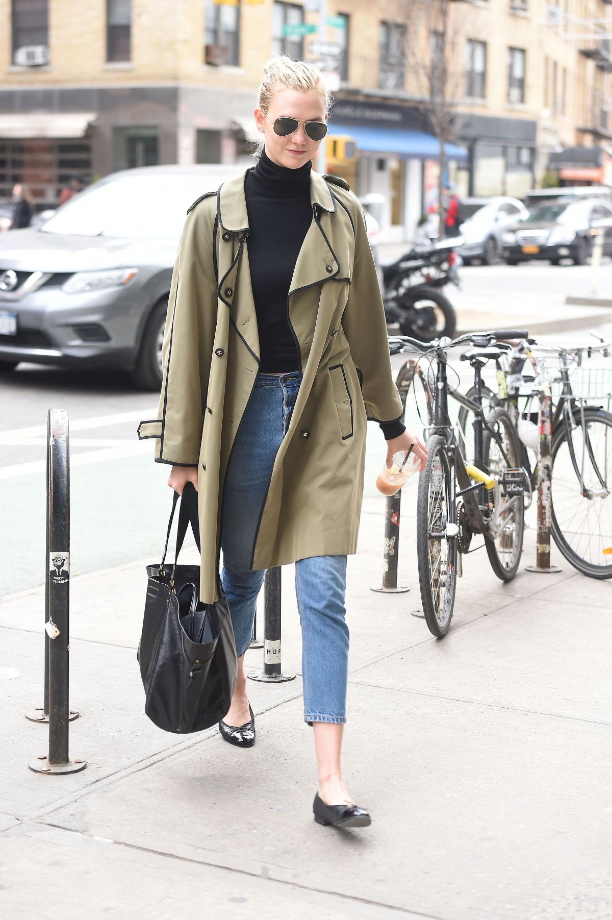 KARLIE KLOSS Out in New York 03/27/2018 – HawtCelebs