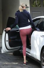 KATE UPTON Leaves a Friend