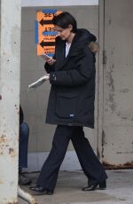 KATIE HOLMES Out and About in Chicago 03/27/2018