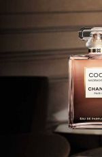 KEIRA KNIGHTLEY for Chanel Coco Mademoiselle Eau De Parfum Intense Campaign 2018