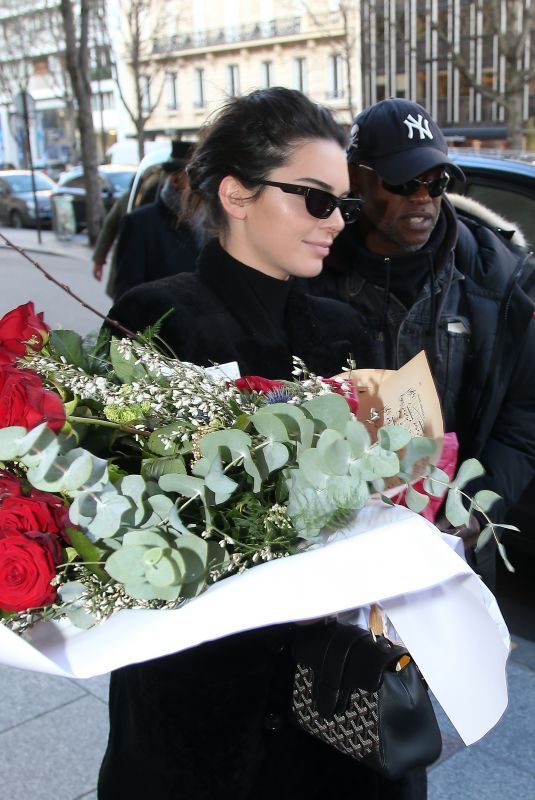 KENDALL JENNER Arrives at Her Hotel in Paris 03/20/2018