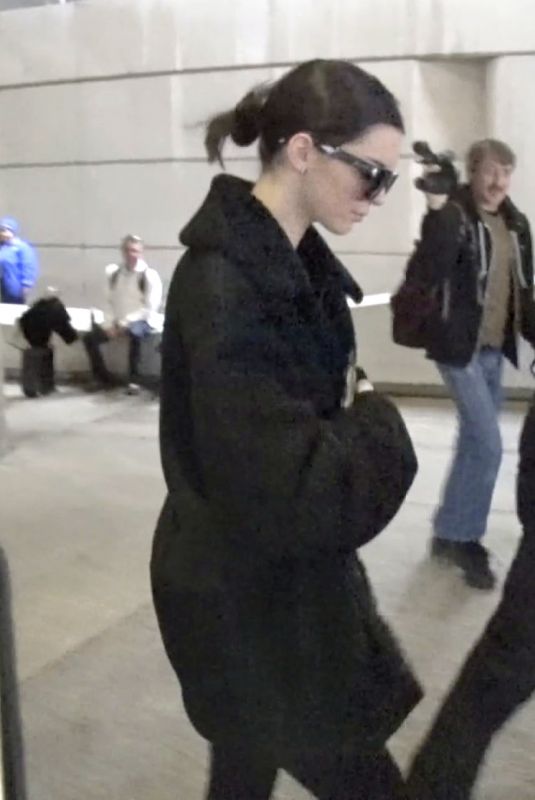 KENDALL JENNER Arrives at LAX Airport in Los Angeles 03/21/2018