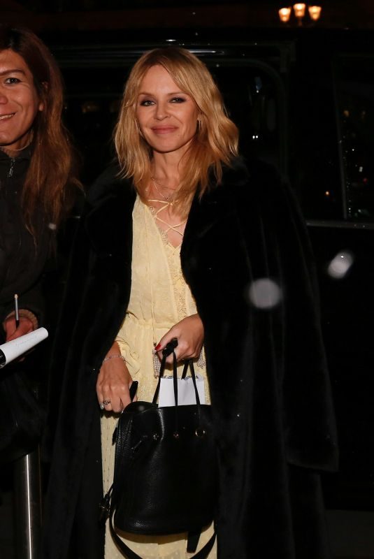 KYLIE MINOGUE Leaves Her Hotel in Paris 03/18/2018