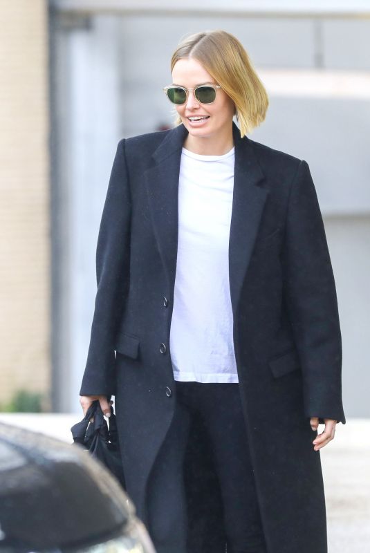 LARA BINGLE Shopping at Barney