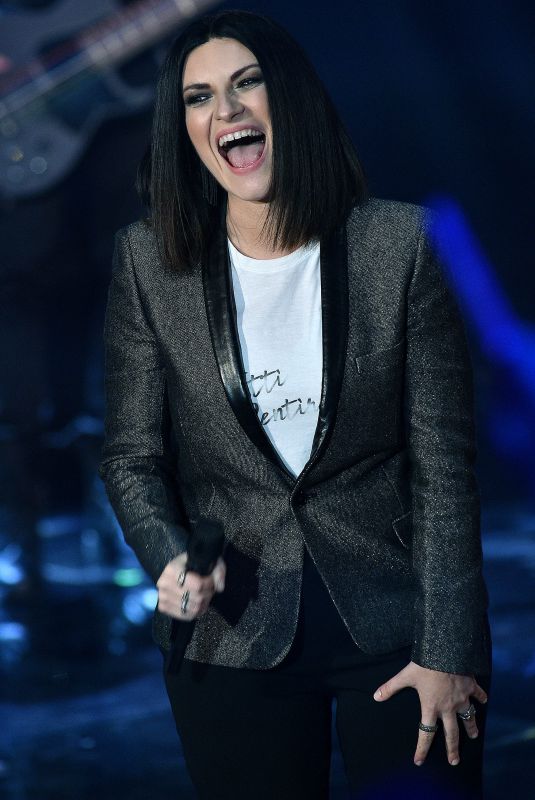 LAURA PUASINI Perfors at Che Tempo Che Fa in Milan 03/18/2018