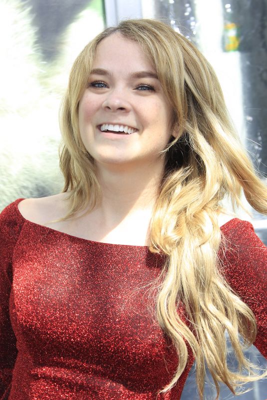 LENAY OLSEN at Pandas: The IMAX Experience Premiere in Hollywood 03/17/2018