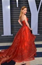 LESLIE MANN at 2018 Vanity Fair Oscar Party in Beverly Hills 03/04/2018