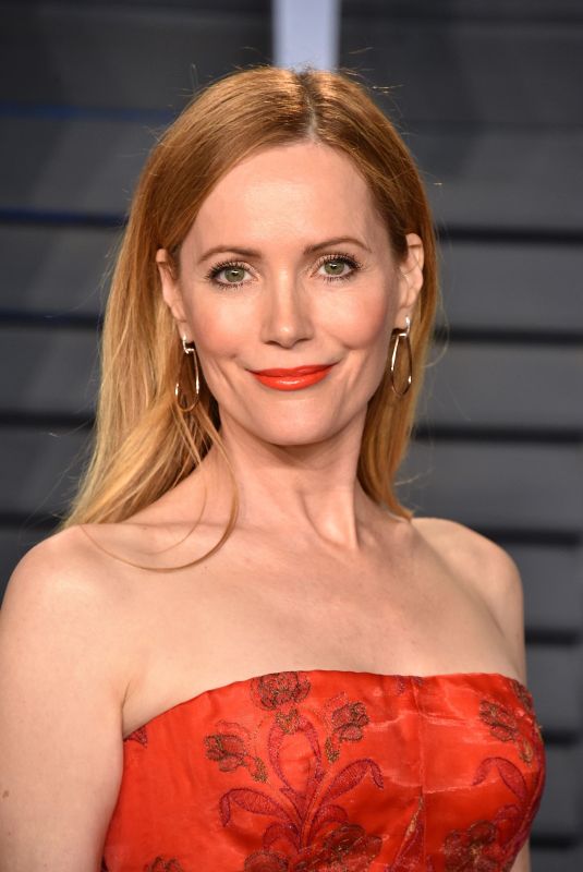 LESLIE MANN at 2018 Vanity Fair Oscar Party in Beverly Hills 03/04/2018